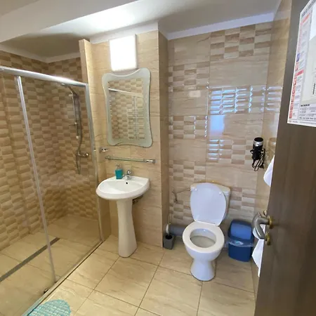 ゲストハウス Andreea 2*