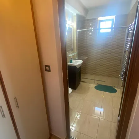 Andreea ゲストハウス 2*