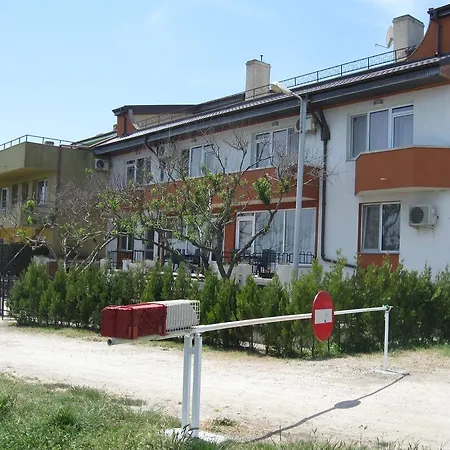 Andreea エフォリエ・ノルド